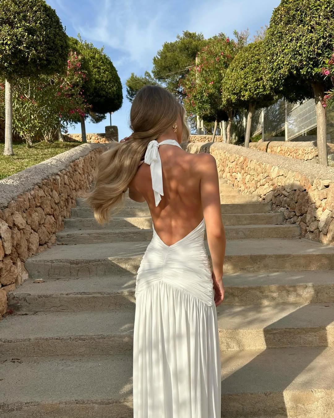 Callista | Women's Sleeveless Halter V-Neck Pleated Maxi Summer Dress