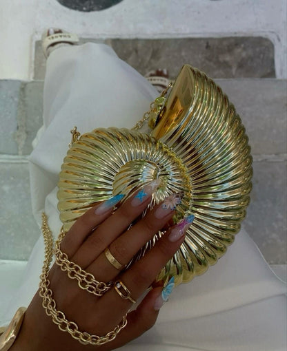 Liv | Women’s Shell-Shaped Metallic Clutch Bag with Chain Strap